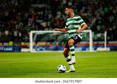 扎金花选座技巧：坐在“大户”的下家真的有优势吗？（扎金花选位攻略：坐在“大户”下家真能提高胜率吗？）